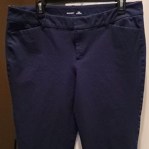 Old Navy Pixie Never Fade pants - 16
